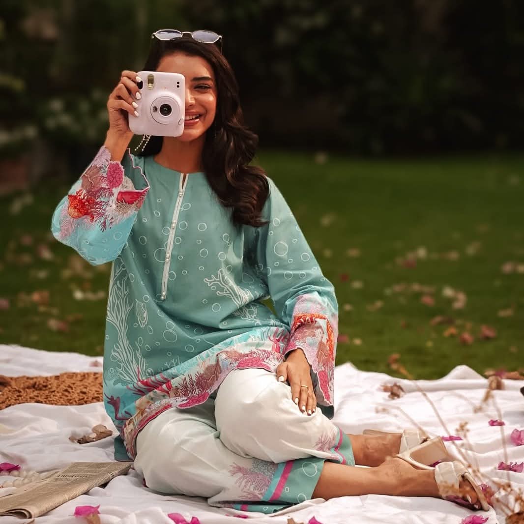 Printed Vibrant Colors